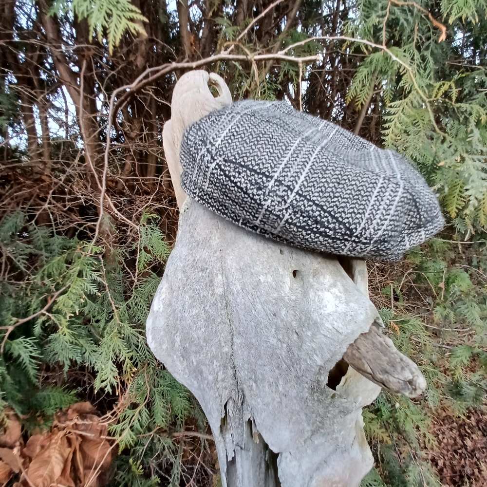 Expression Tweed Cap - Picture 7 of 10